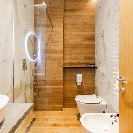 Arbo Boutique מלון 4*