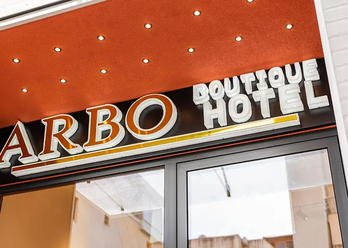Arbo Boutique Отель Дуррес